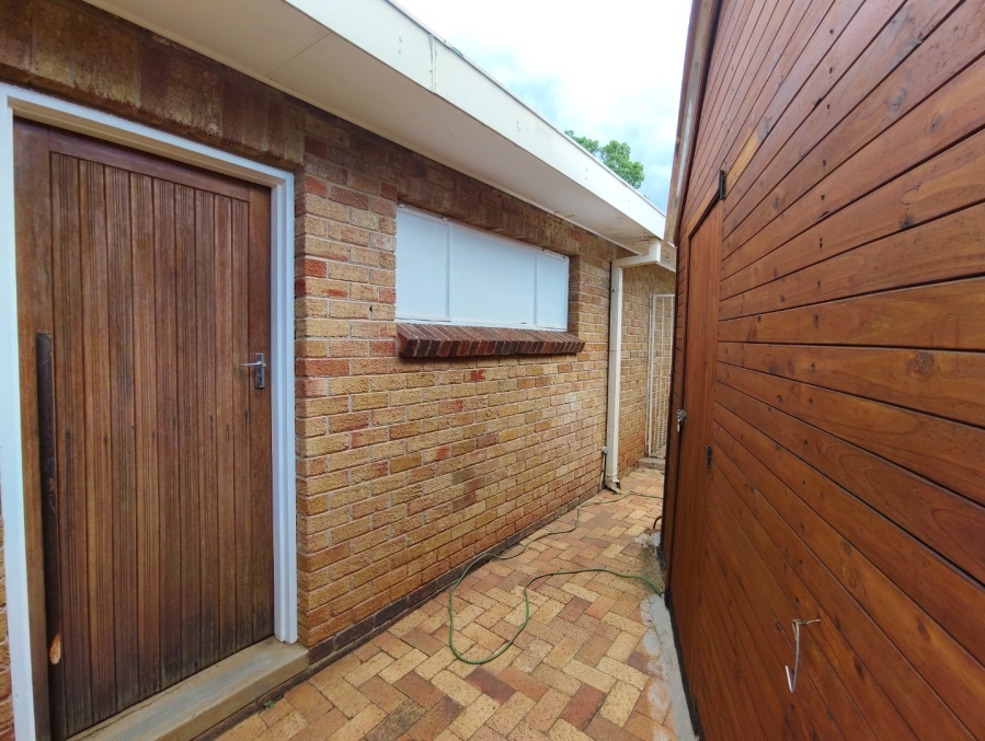 3 Bedroom Property for Sale in Pellissier Free State